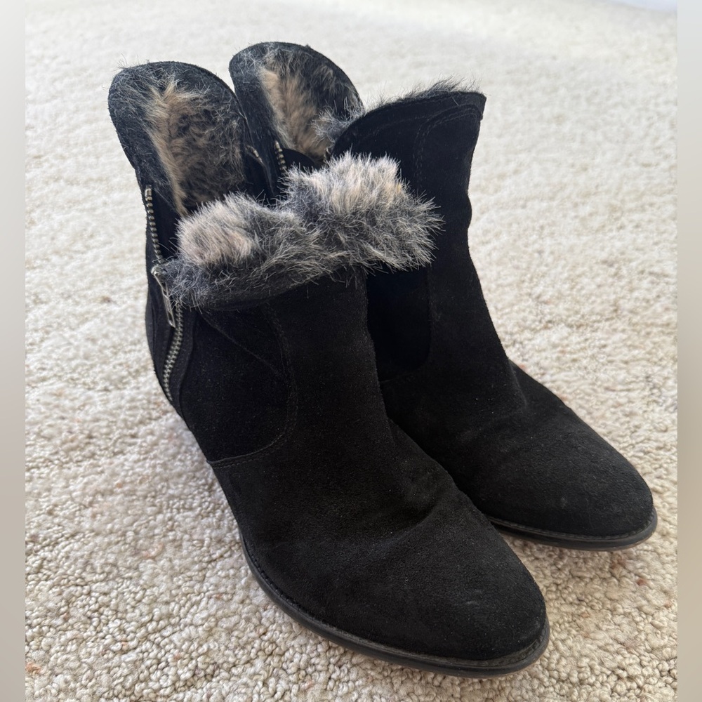 Seychelles Black Suede Ankle Boots Faux Fur Lined Size 8.5